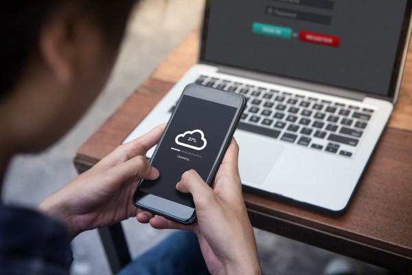 Cold Weather, Clean Tech: Prepping Your Devices for Autumn